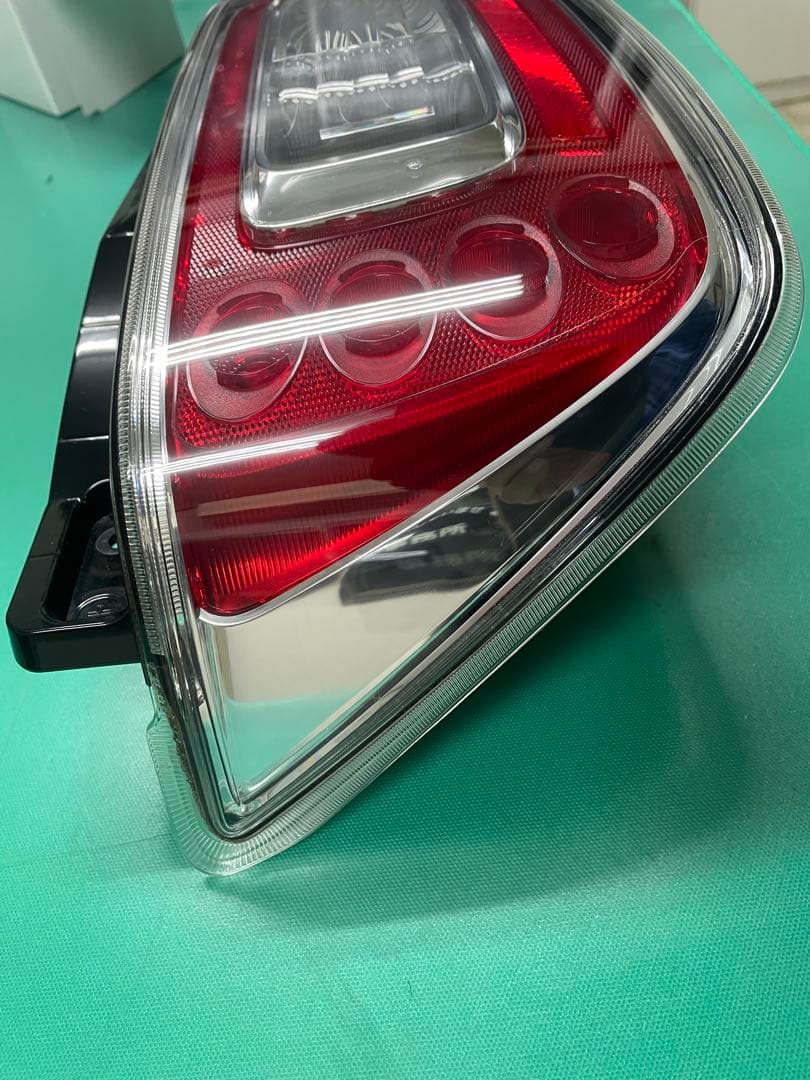 スズキ　ワゴンR 左テールランプ　MH55S