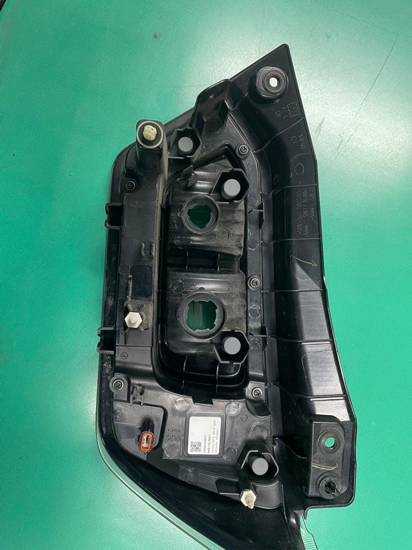 スズキ　ワゴンR 左テールランプ　MH55S