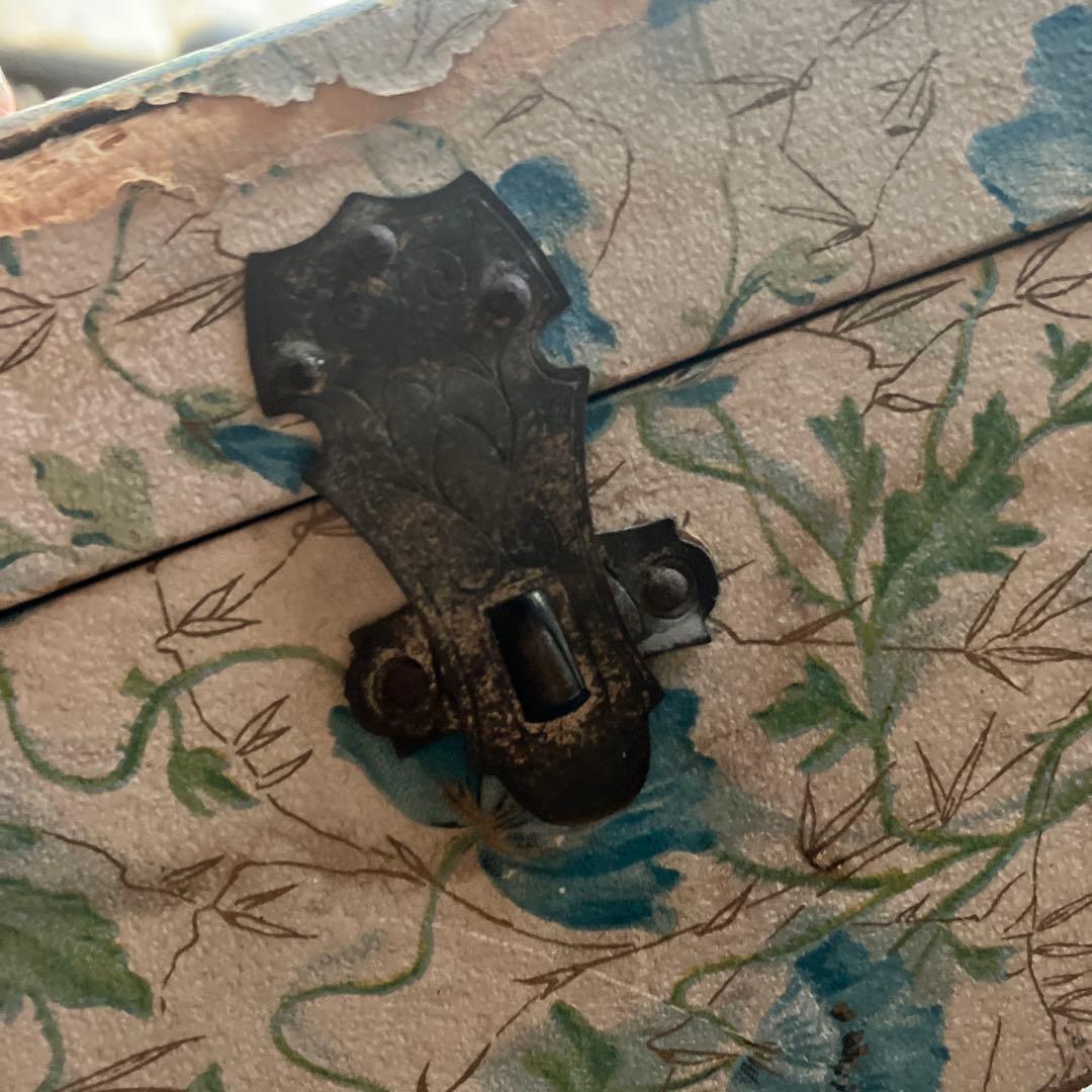 Travaux au Crochet フランスアンティークボックス　ミニョネット