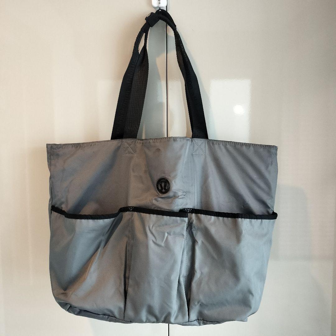 nica 11日まで ルルレモン トートバッグ リバーシブル