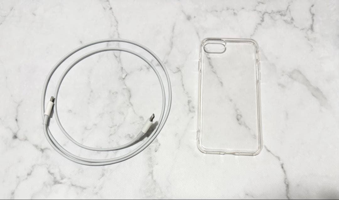 iPhone SE第3世代 64GB ミッドナイト 最大容量84％ SIMフリー