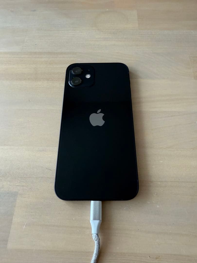 Apple iPhone 12 64GB 本体