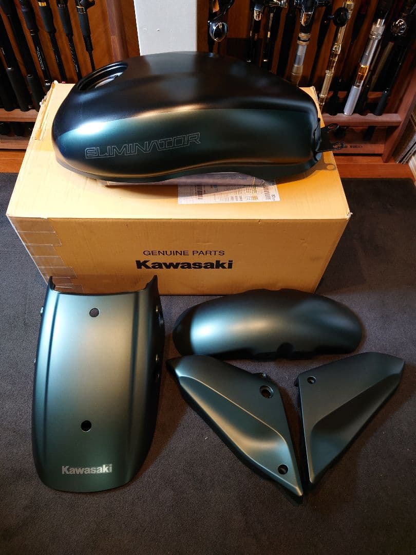 Kawasaki エリミネーター SE 400 タンク グリーン
