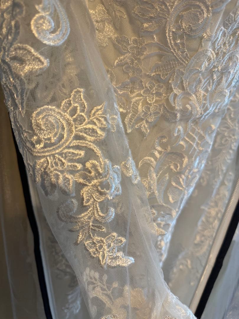 マーメイドウェディングドレス　オフショルダー長袖　ベール