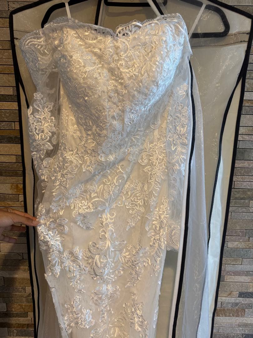 マーメイドウェディングドレス　オフショルダー長袖　ベール