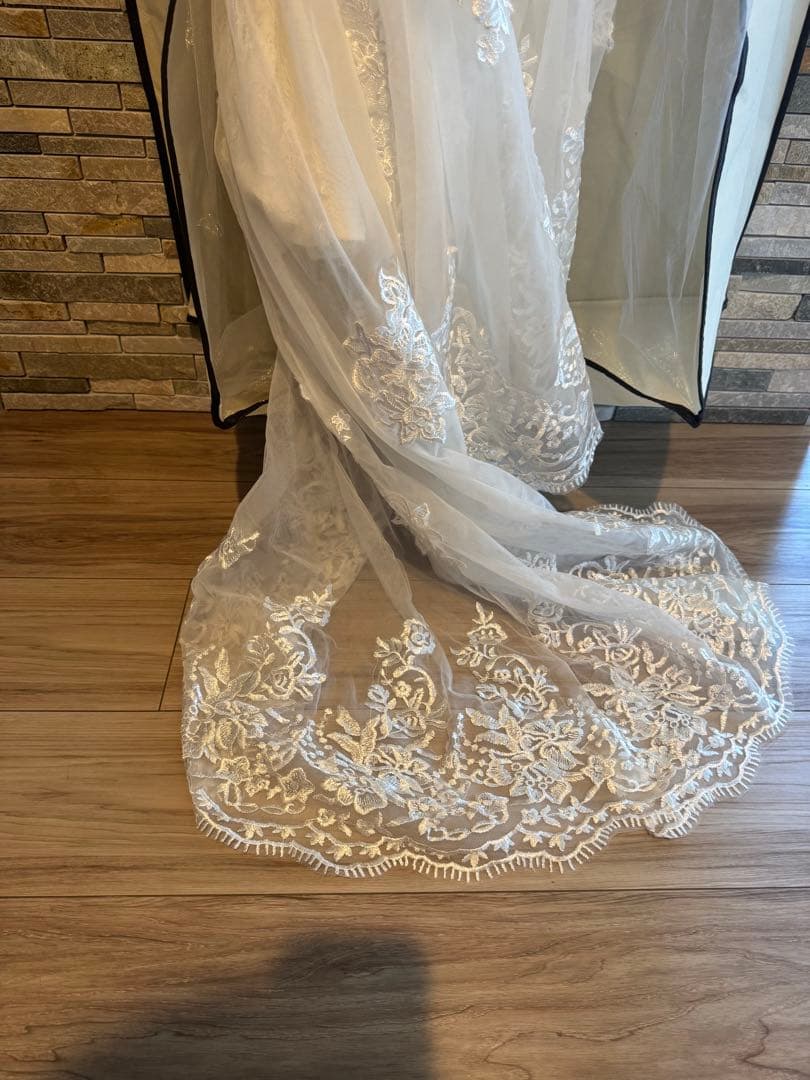 マーメイドウェディングドレス　オフショルダー長袖　ベール