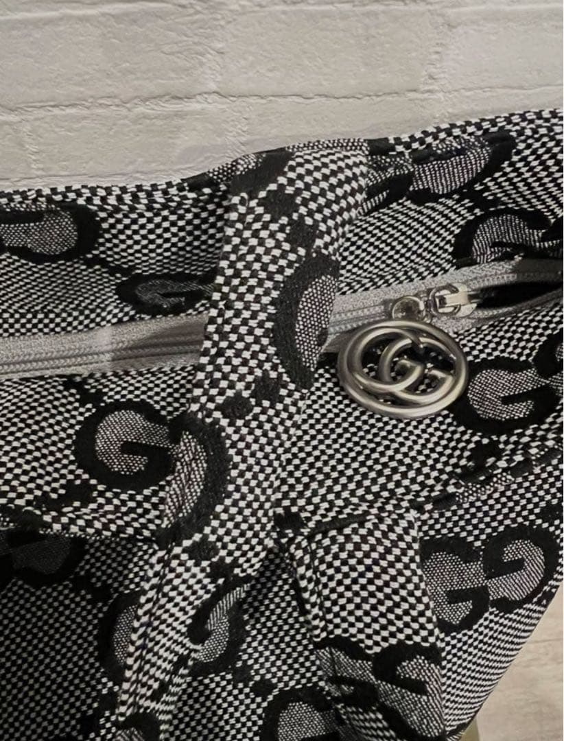 本日限定価格！3000円引き！GUCCIロゴキャンバストートバッグ ノベルティー