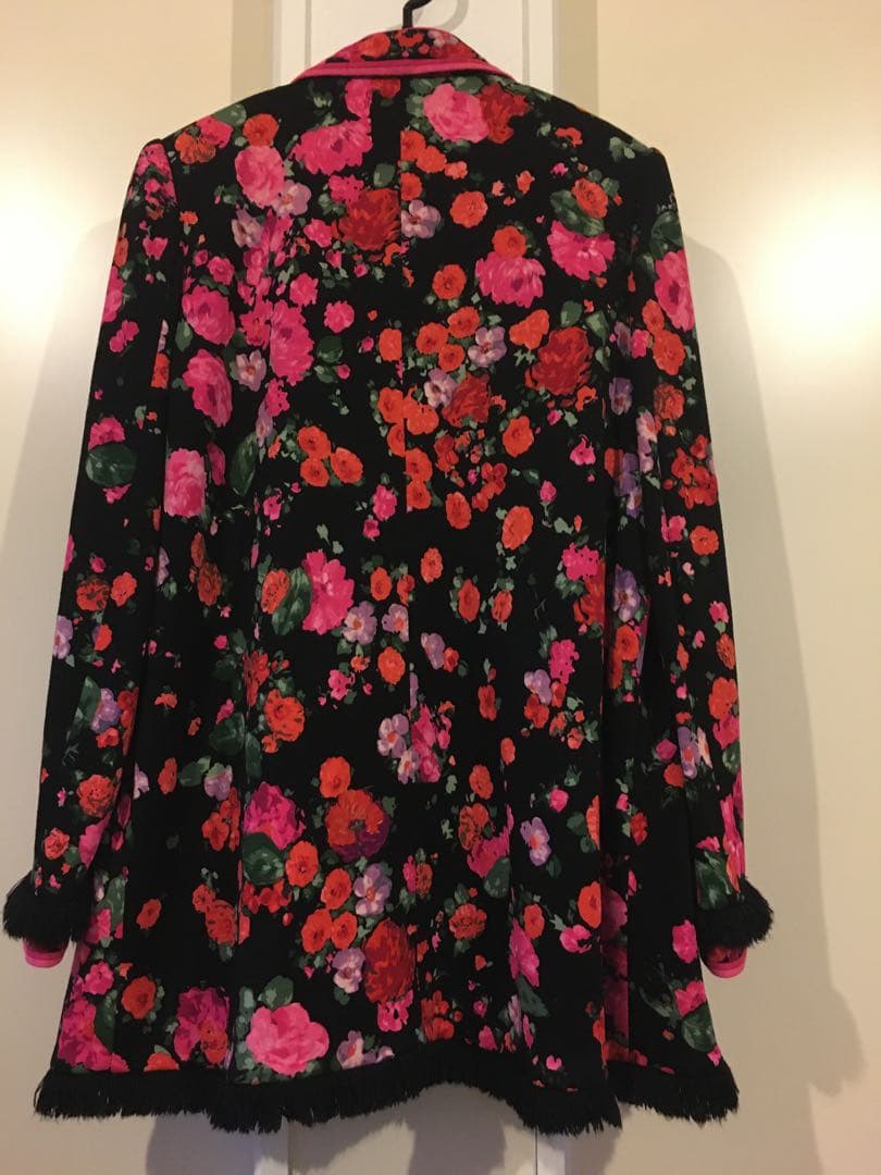 50 美品　LEONARD 花柄 テーラードジャケット　ボタンレス　38サイズ