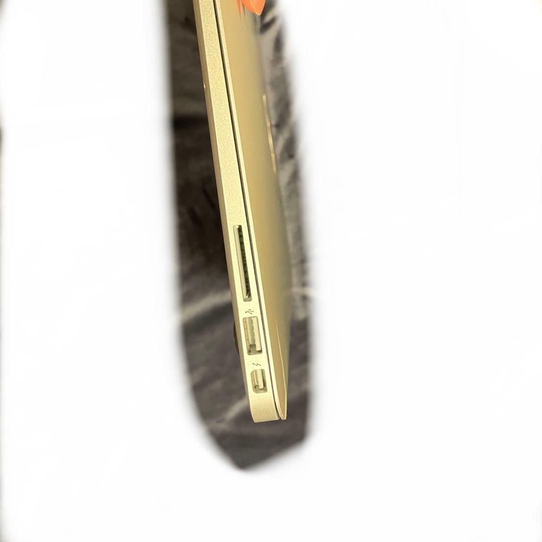 MacBook Air 13インチ 2015 A1466 初期化済 箱付属品あり