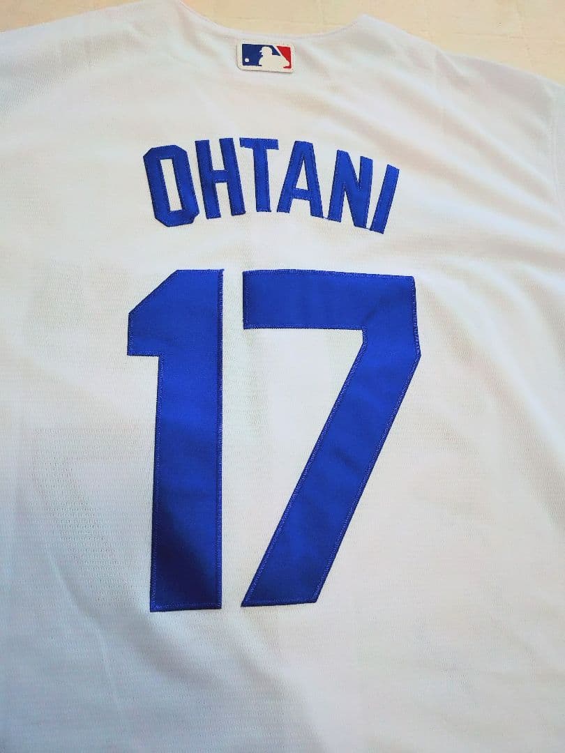 ロサンゼルスドジャース サイン入りユニフォーム 大谷翔平 山本由伸 他