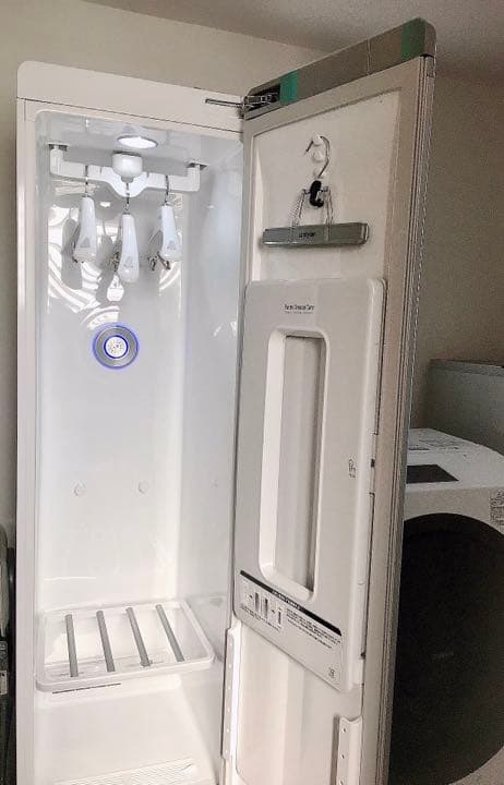 送料込み　lgstyler ハンガー3本＋ズボンハンガー1本付き