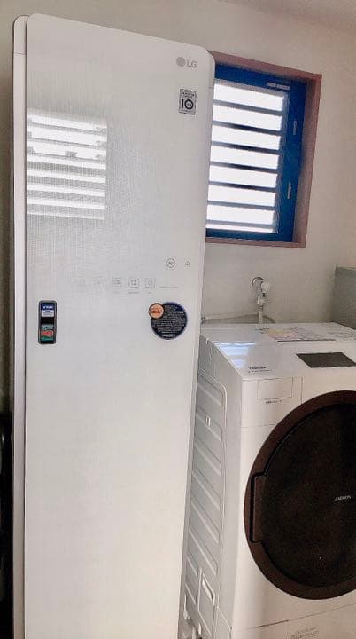 送料込み　lgstyler ハンガー3本＋ズボンハンガー1本付き