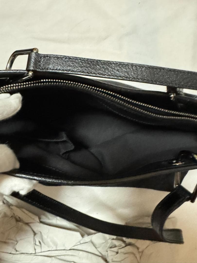 ★入れ掛かり★　新品未使用　GUCCI ブラックキャンバスバッグ