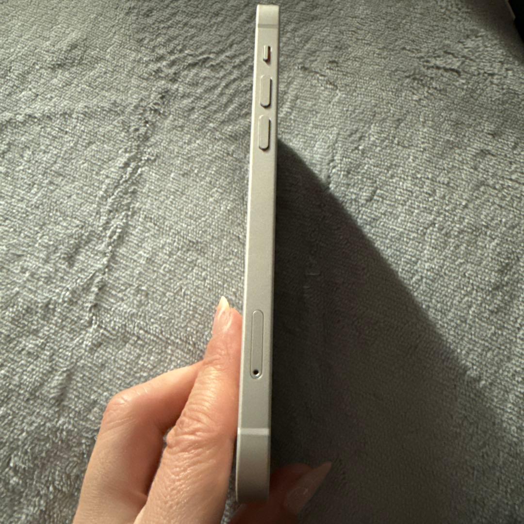 ⭐︎megami ⭐︎iPhone12 本体 / 初期化済み・SIMフリー