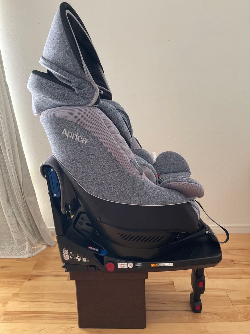【美品】アップリカ クルリラAC 新生児チャイルドシート isofix