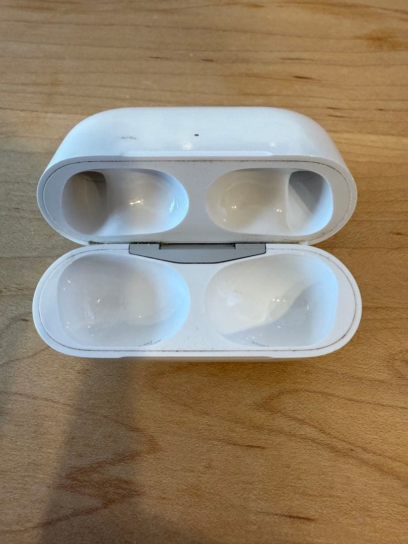 Apple AirPods Pro 2 ライトニング