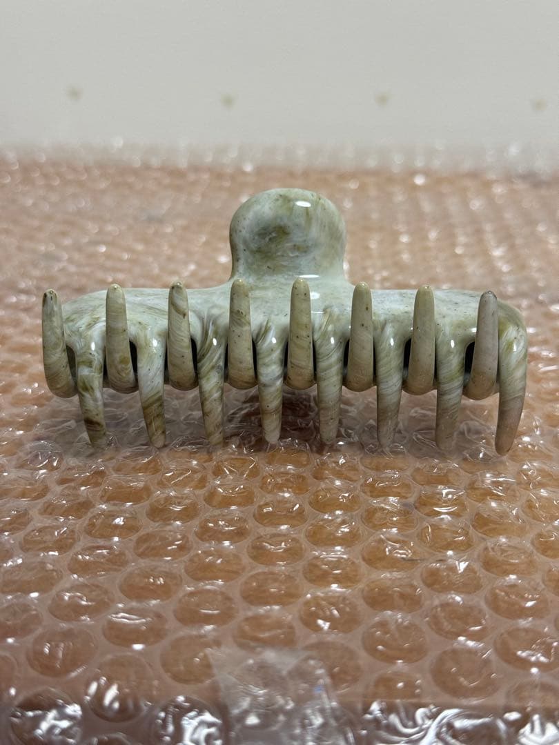 新品［UNDO HAIRWARE］No.4 ヘアクリップ**グリーンマーブル**