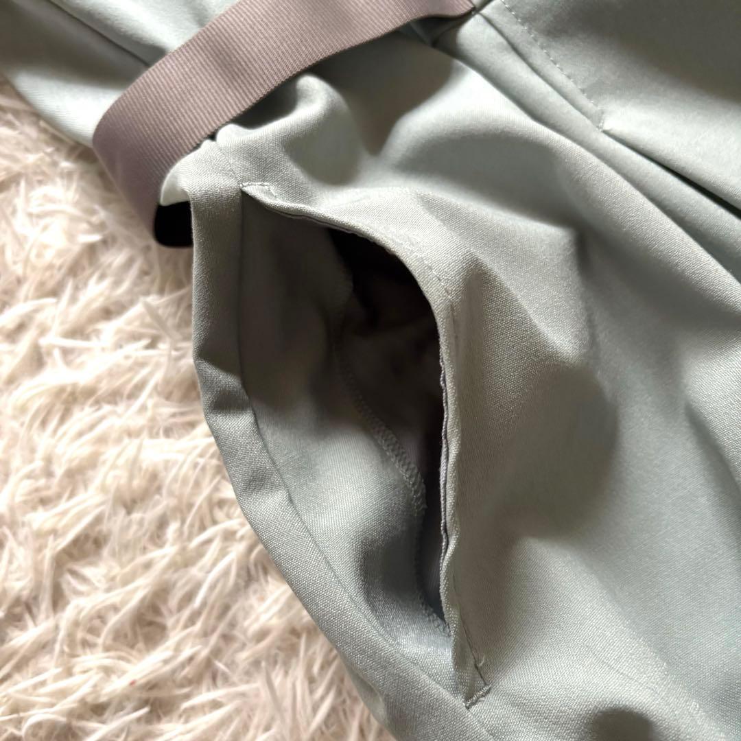 新品【ダーマコレクション】ジップアップワンピース　ノーカラー　ライトグリーン