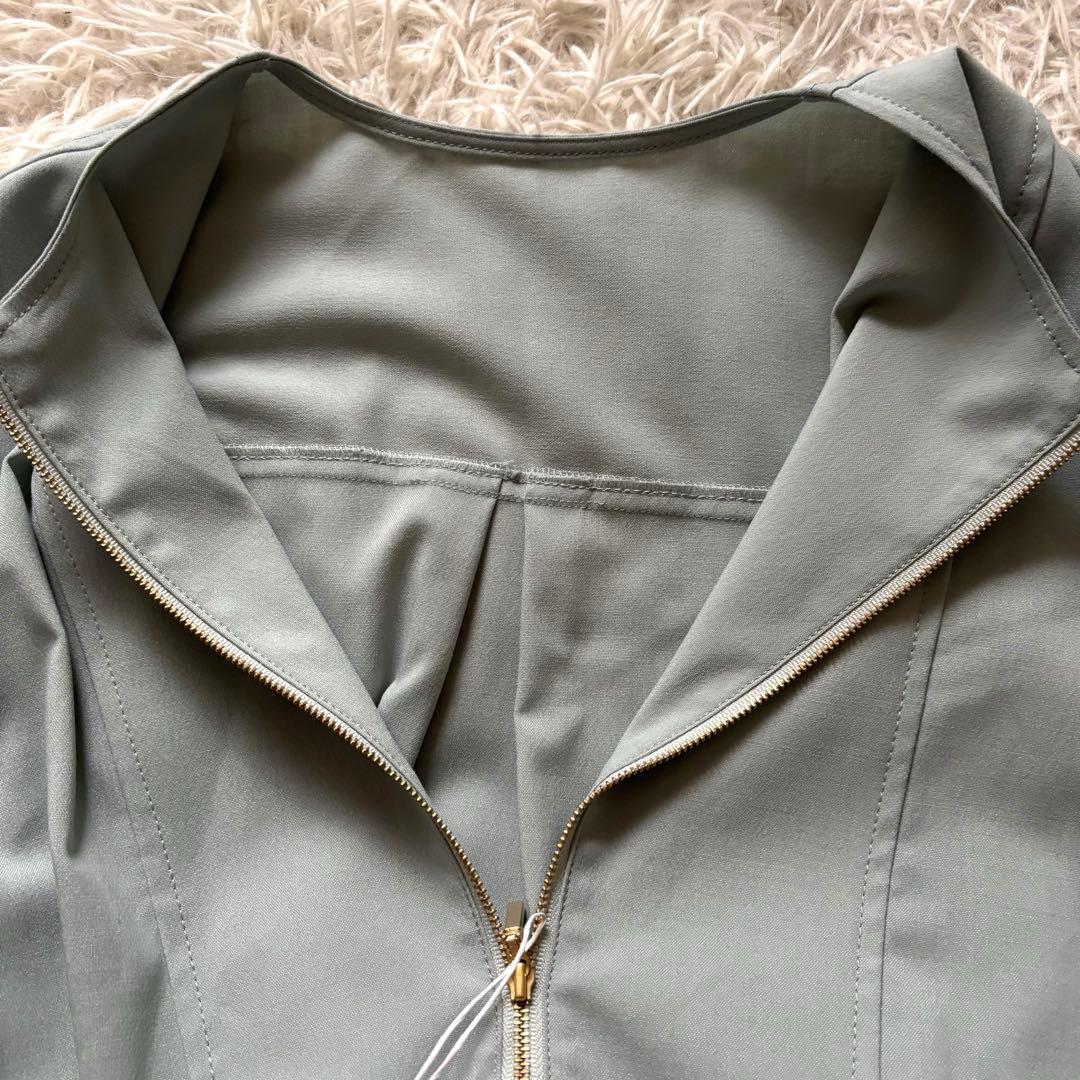 新品【ダーマコレクション】ジップアップワンピース　ノーカラー　ライトグリーン