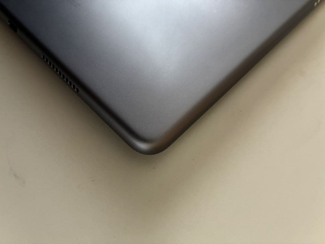 Apple iPad Air3スペースグレー 本体　第3世代