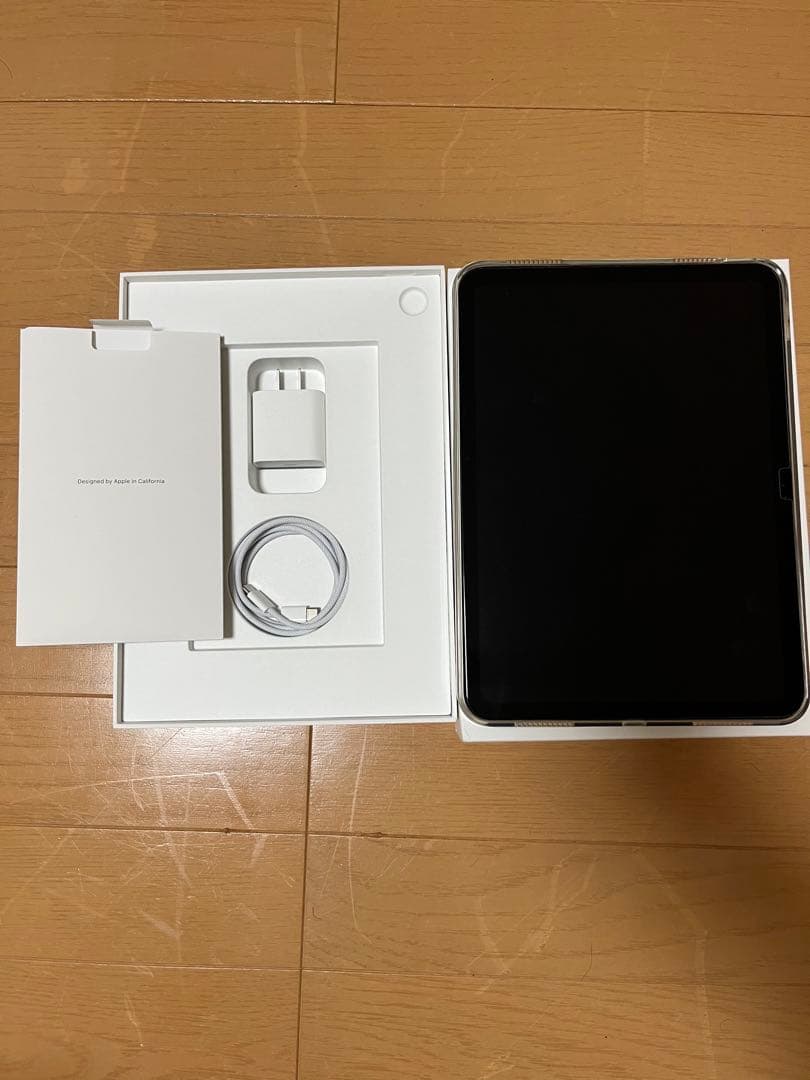 【超美品】Apple iPad (第10世代) シルバー本体　64G