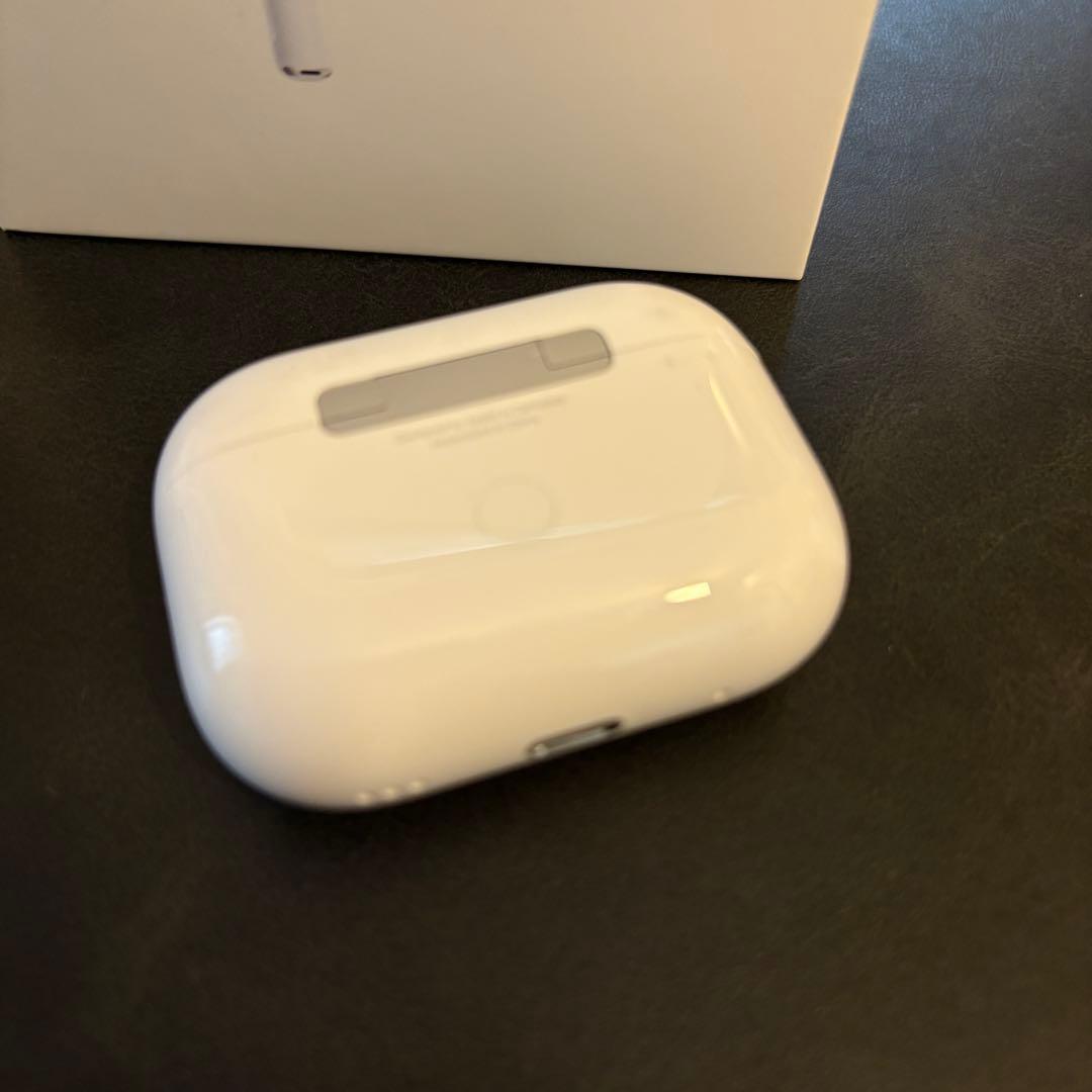 【総額6万】AirPods Pro2 本体+belkin充電器+レザーケース付き