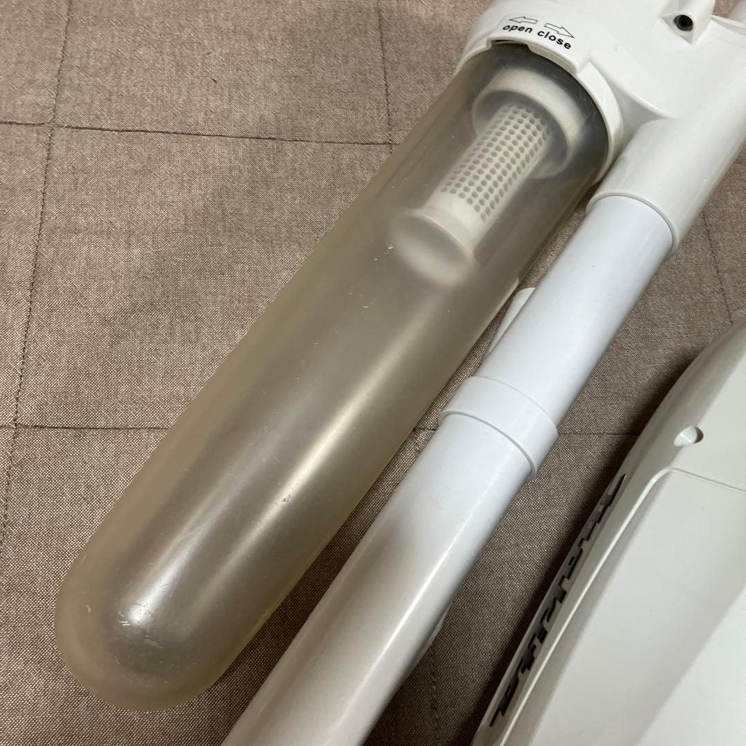 Makita マキタ　CL107FD コードレススティッククリーナー