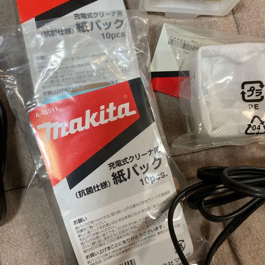 Makita マキタ　CL107FD コードレススティッククリーナー