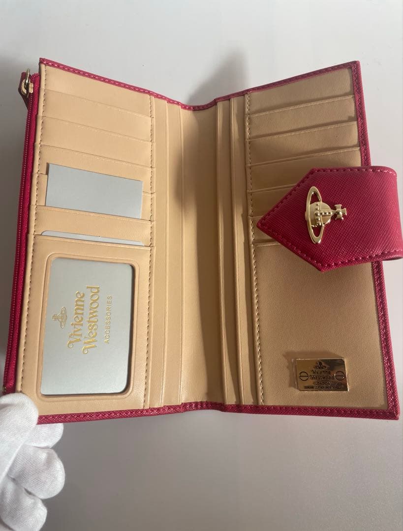 冬*⛄様 【箱付未使用】Vivienne Westwood ピンク長財布