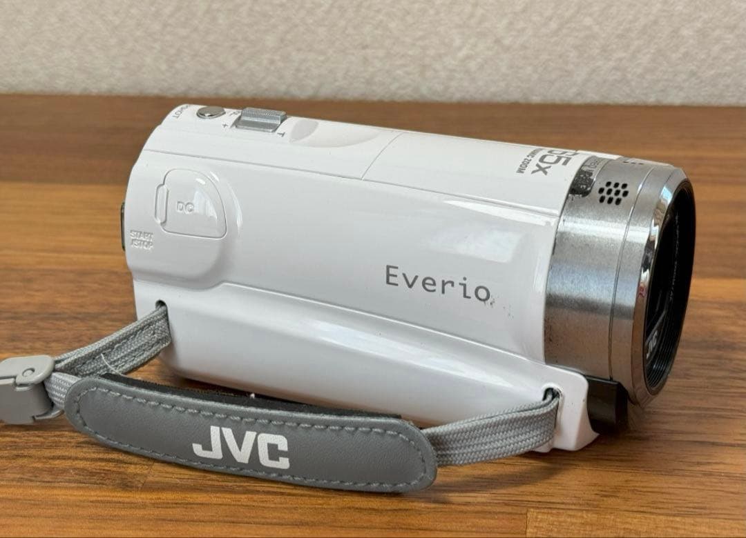 【中古】JVC Everio ビデオカメラ GZ-E565