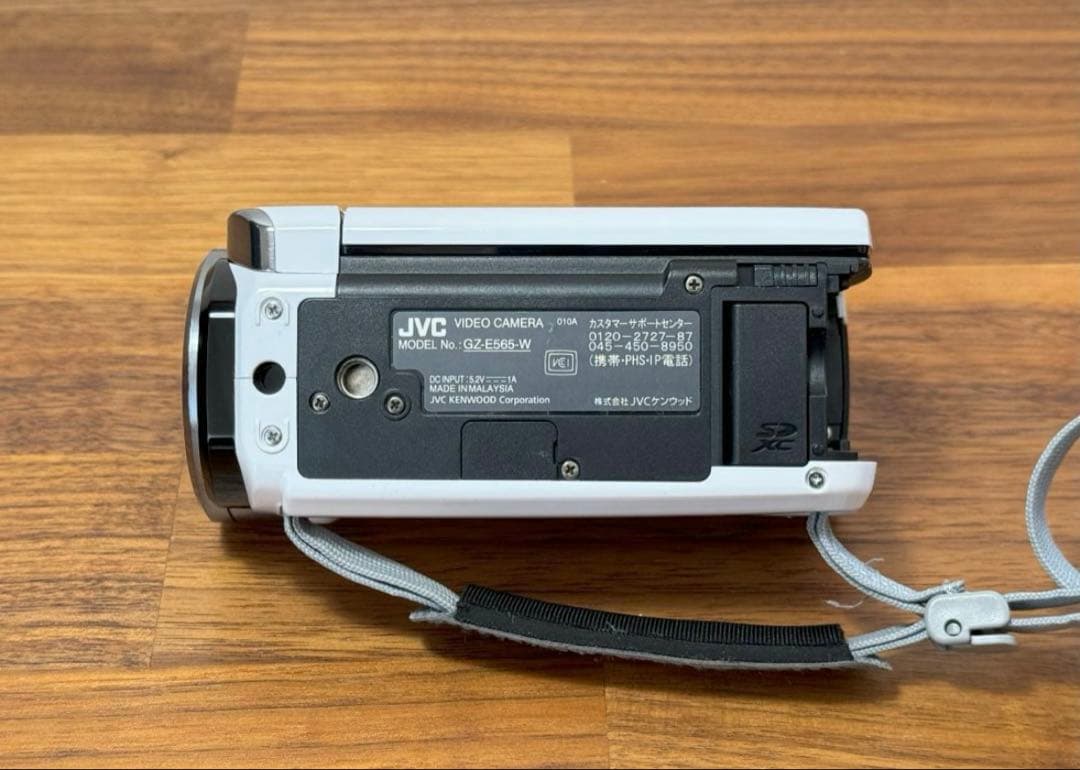 【中古】JVC Everio ビデオカメラ GZ-E565