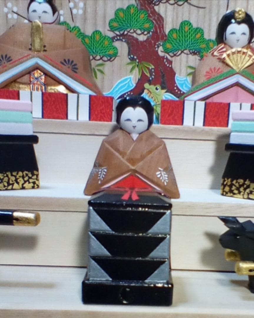 段雛(新品)　奈良一刀彫　特価(今年最終)