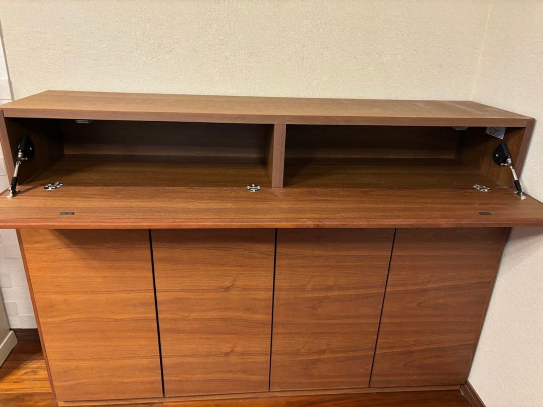 アクタス　キャビネット　サイドボード