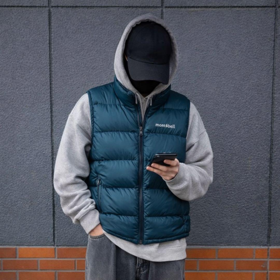 【希少カラー❗️】今期トレンド！mont-bell ダウンベスト　ブルー　S