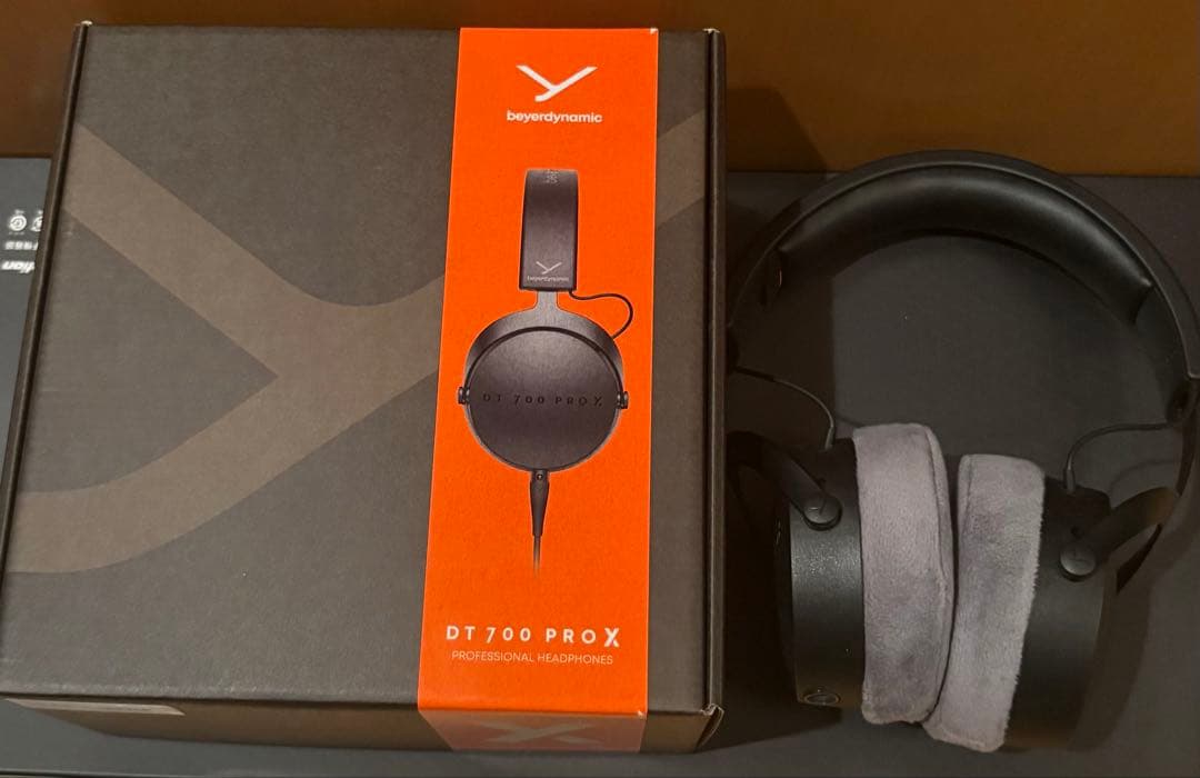 【ほぼ未使用】beyerdynamic DT700 PRO X 有線ヘッドホン