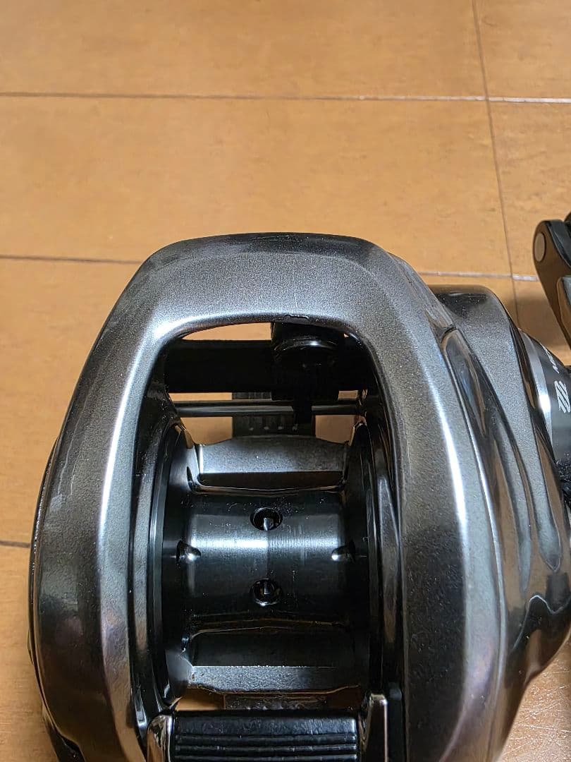 シマノ　18バンタムMGL　HG　右ハンドル