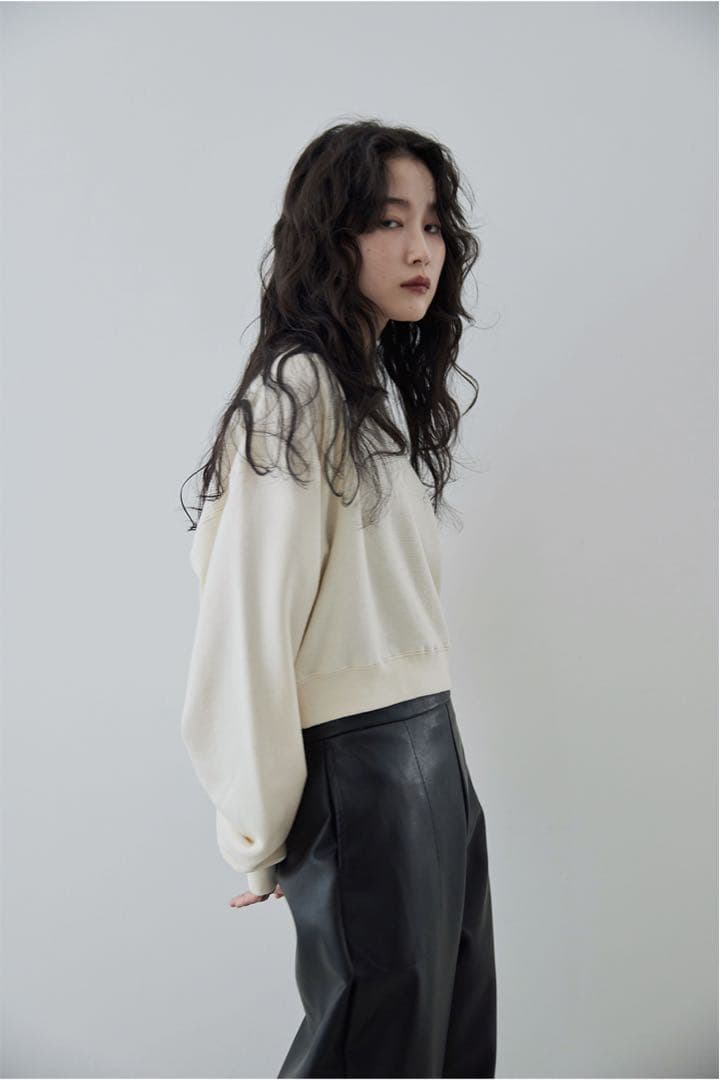 MEER. / 新品・未使用 SHORT LENGTH SWEATSHIRT