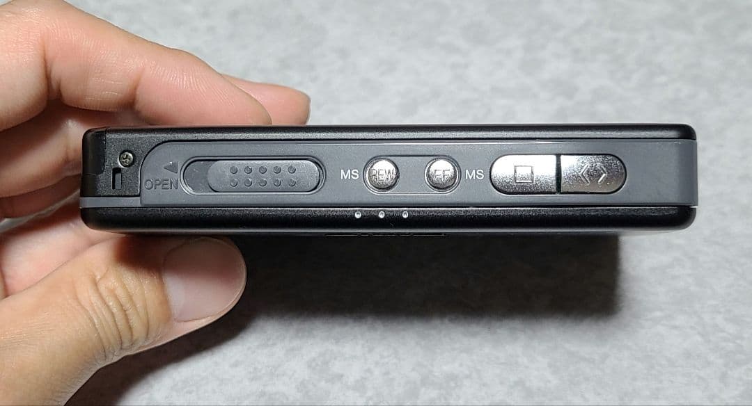 aiwa カセットプレーヤー HS-PX550 整備品＆専用充電池PB-S5