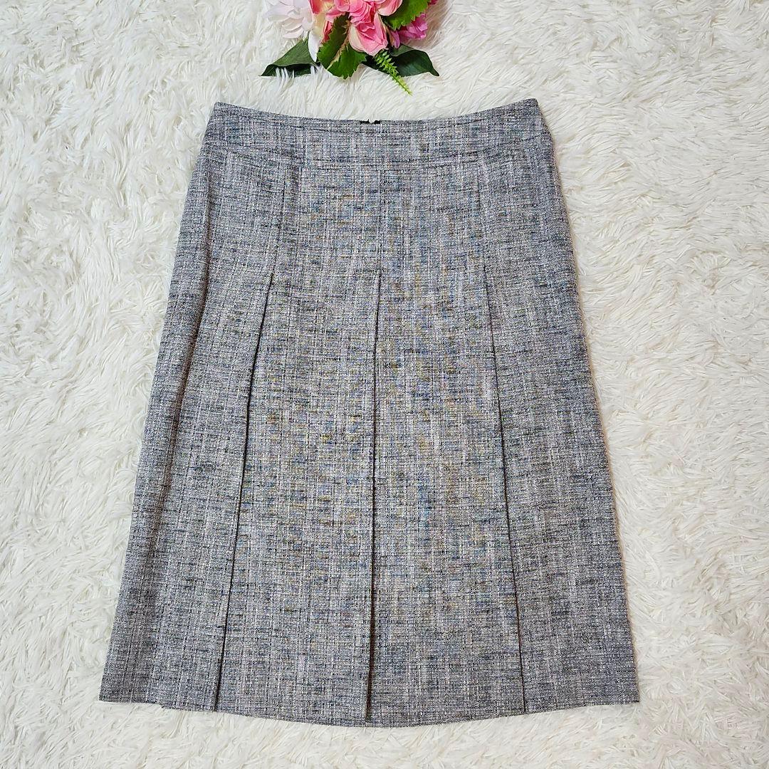 美品☆バーバリーロンドン　スカートスーツ　シルク/リネン混　ラメ　ロゴボタン