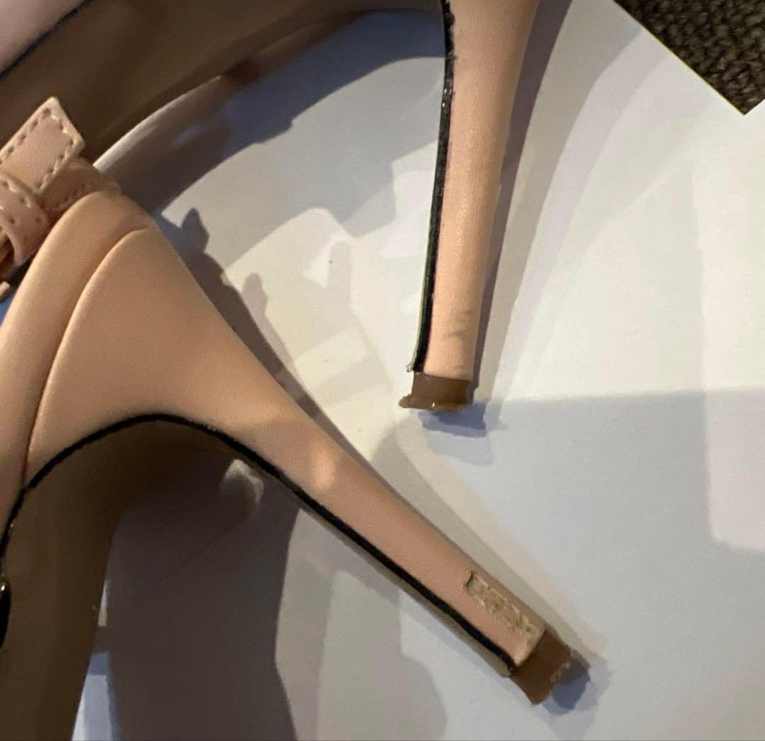 k*5様 ヴァレンティノ　パンプス　ヒール　Vロゴ　ベージュ　ピンク　25.0