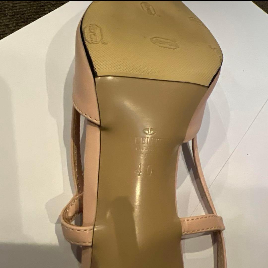 k*5様 ヴァレンティノ　パンプス　ヒール　Vロゴ　ベージュ　ピンク　25.0