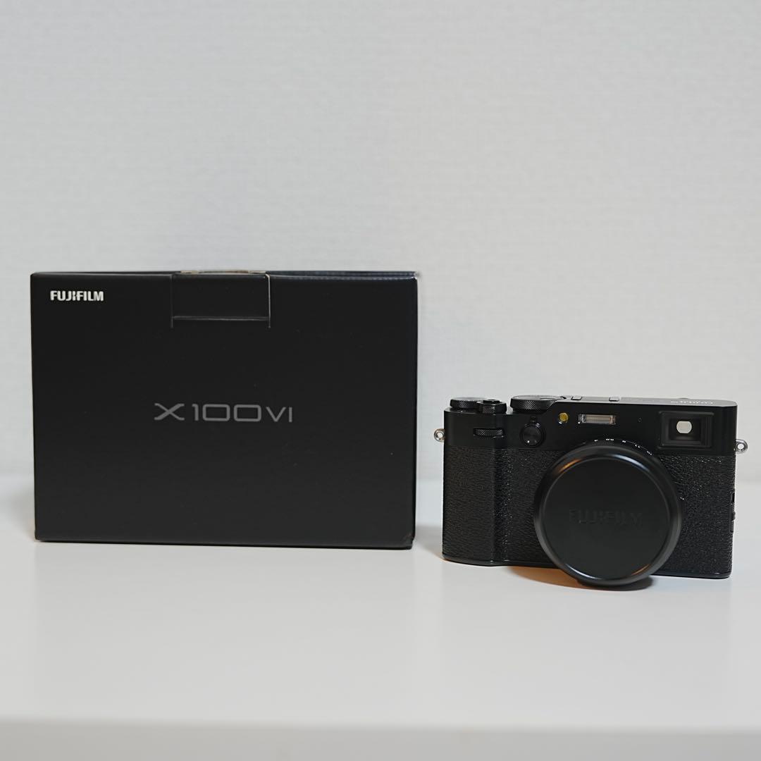週末値下げ！！【美品】FUJIFILM X100VI コンパクトデジタルカメラ