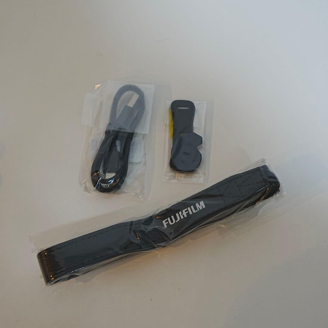 週末値下げ！！【美品】FUJIFILM X100VI コンパクトデジタルカメラ