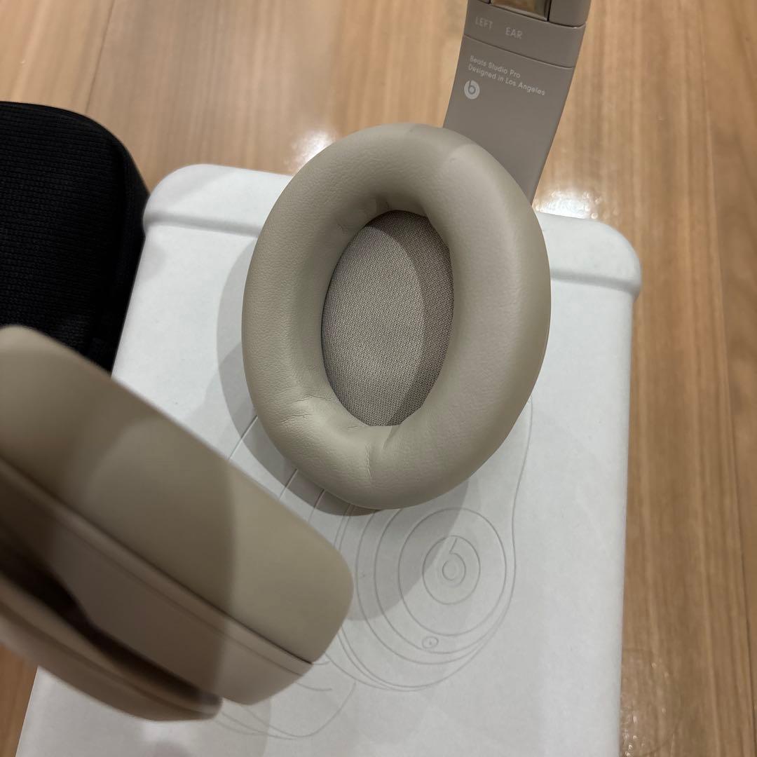 Beats Studio pro ワイヤレスヘッドホン ベージュ