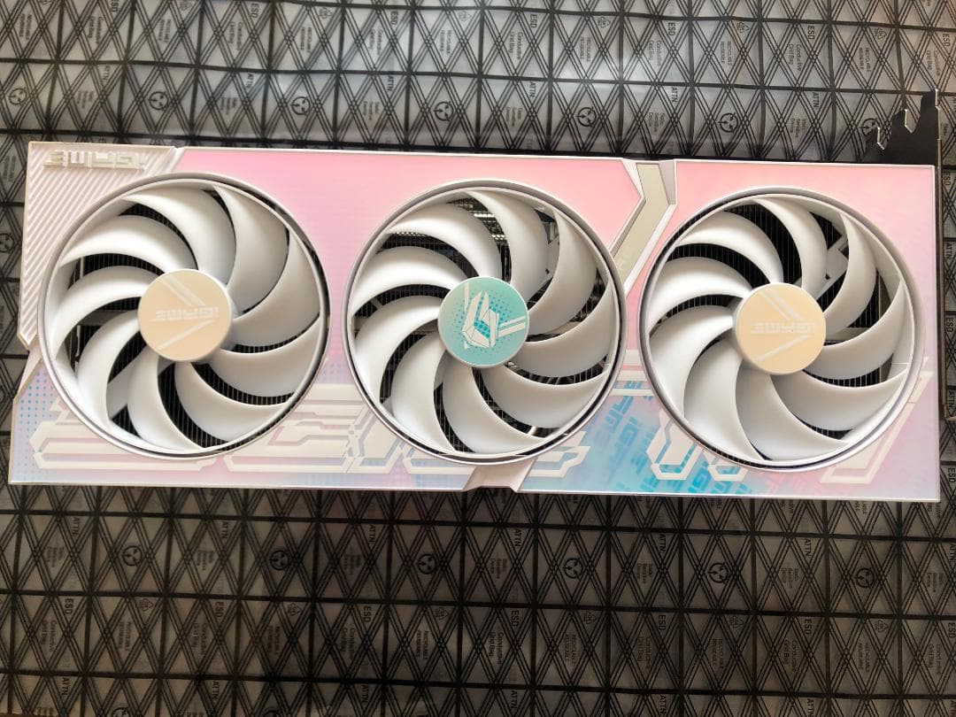 り*た様 【美品 動作確認済み】GeForce RTX 4070 Ti SUPE