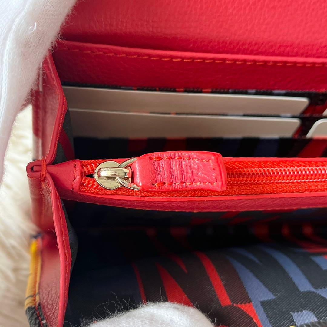 新品✨ヴィヴィアンウエストウッド　長財布　LOGOMANIA RED 32738