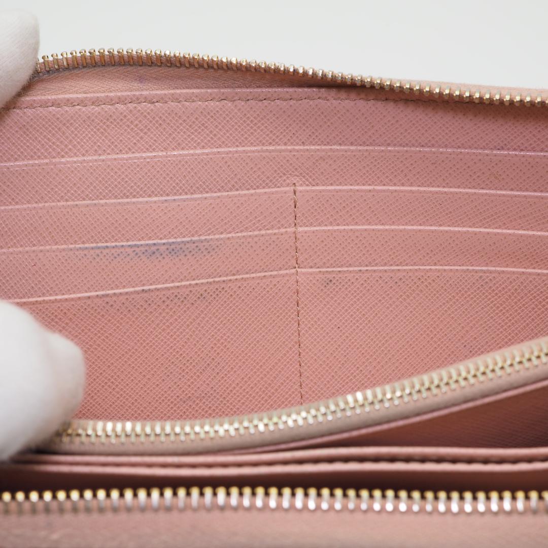 PRADA プラダ サフィアーノ ラウンドファスナー ピンク系 ゴールドロゴ