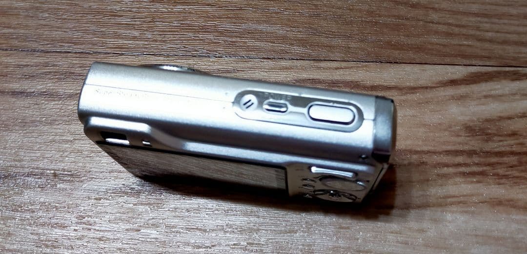 SONY Cyber-shot mega pixele12.1 デジカメ