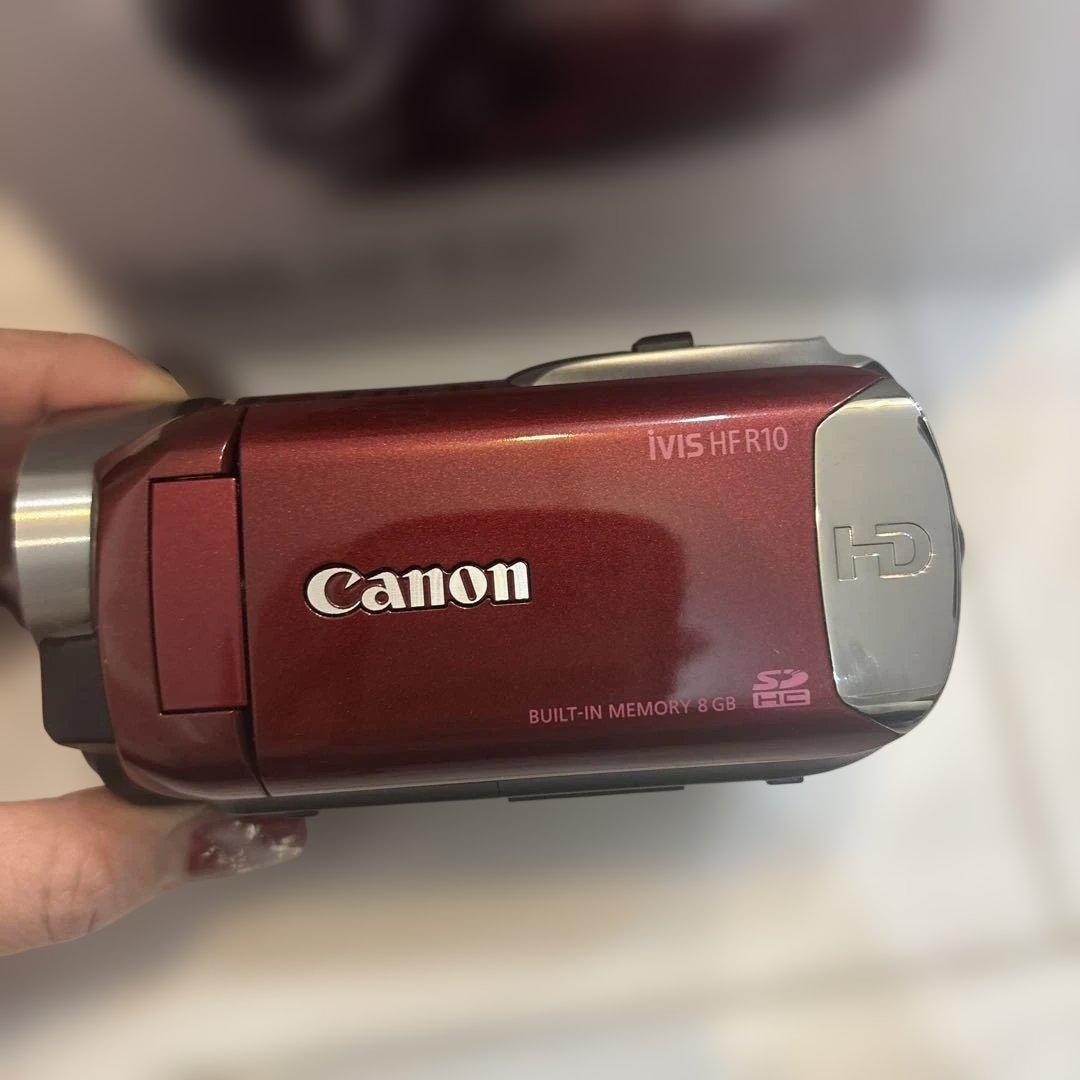 【Canon iVIS HF R10】付属品全て有り、持ち運びポーチ、三脚付き