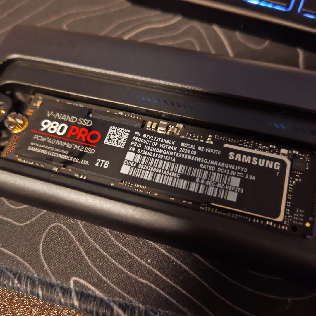 内蔵型SSD Samsung 980 PRO 2TB NVMe M.2 SSD